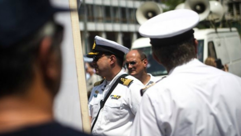 Αντισυνταγματικές οι αναδρομικές περικοπές συντάξεων σε ενστόλους, γιατρούς, πανεπιστημιακούς