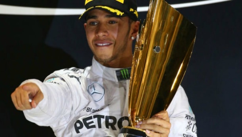 Ο Χάμιλτον έχει... διαλύσει τη McLaren (pic)