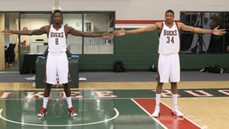 Εγκώμια Σάντερς σε Γιάννη