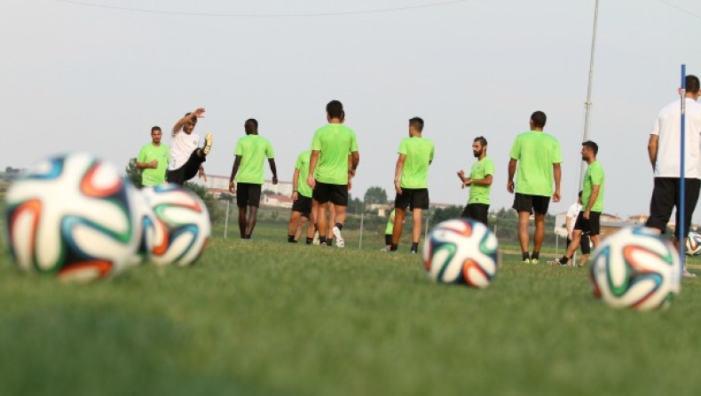 Εκτός δύο για Πανθρακικό