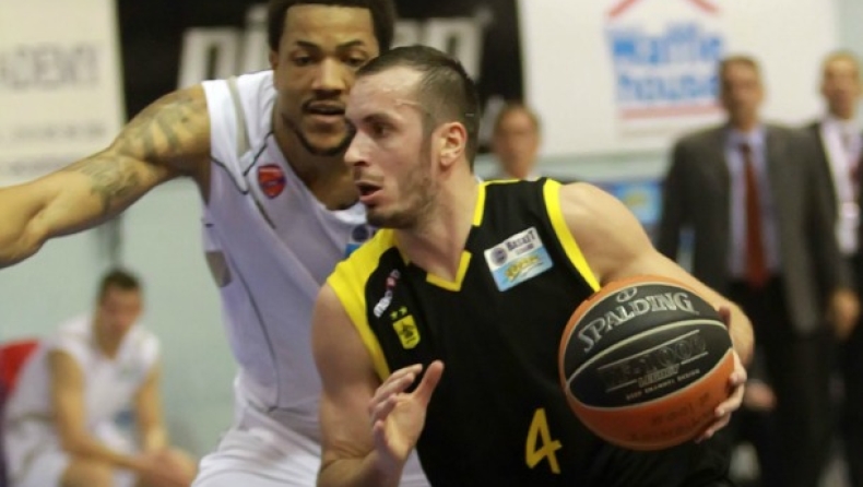 Πρόβλημα με Πάσαλιτς, μπήκε ο Σίμτσακ