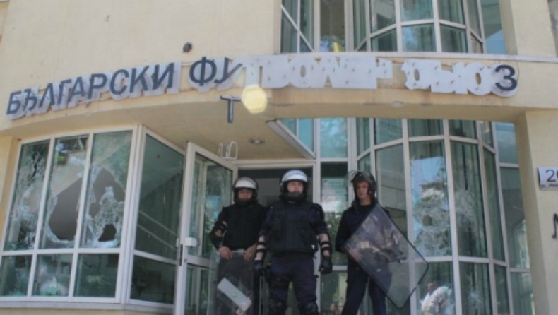 Διώξεις για τα στημένα!