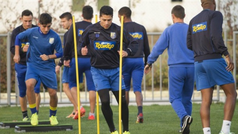 Απών και ο Φωτάκης