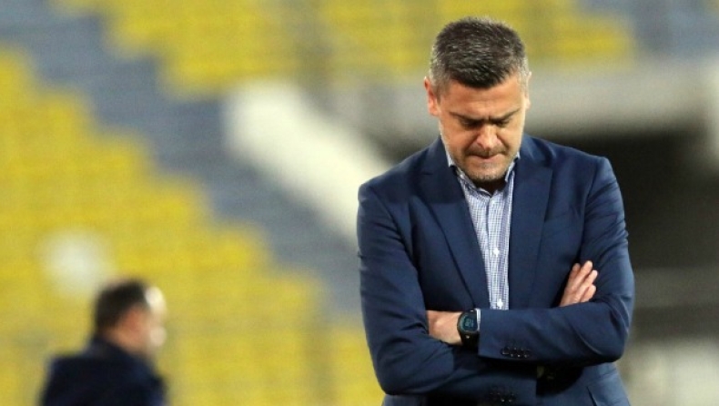 Επίσημο «διαζύγιο» με Δερμιτζάκη