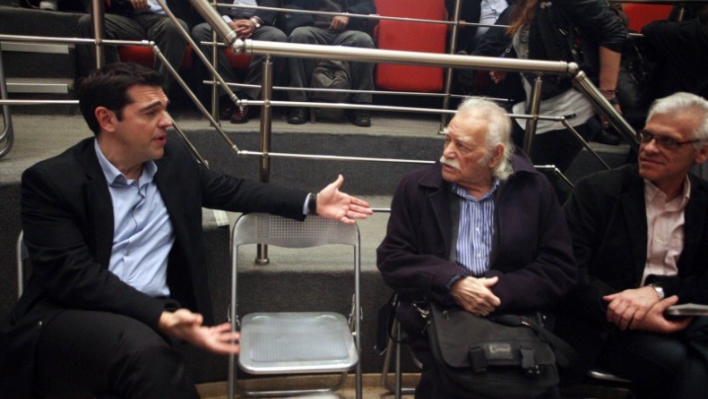 Κουμουνδούρου σε Γλέζο: «Τι ακριβώς σου είπε ο Μητσοτάκης;»