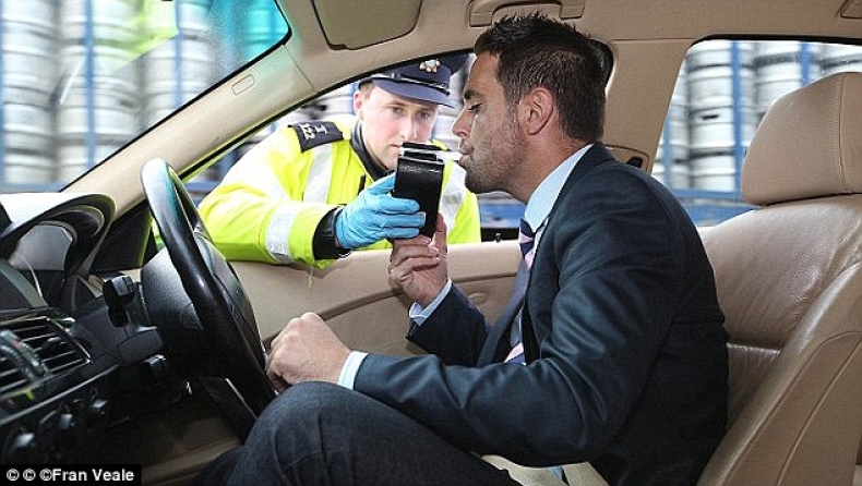 Aλκοτέστ, ναρκοτέστ και φαρματέστ σε ένα!