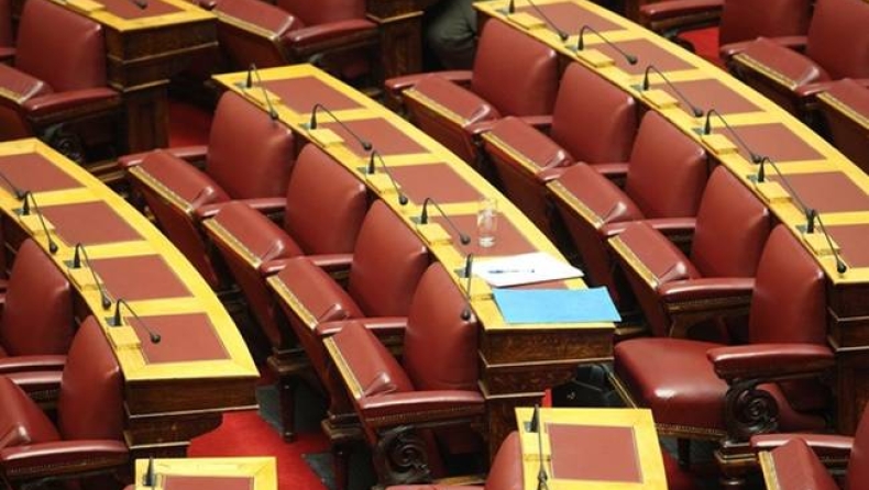 Η Κεντροαριστερά χτυπάει μόνο τον ΣΥΡΙΖΑ και ταυτίζεται με τη Δεξιά