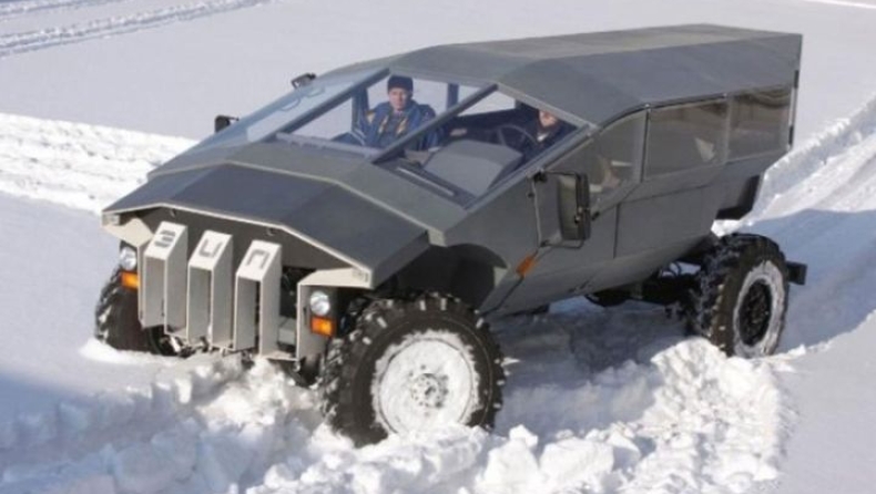 Ένα περίεργο στρατιωτικό όχημα από τους Ρώσους