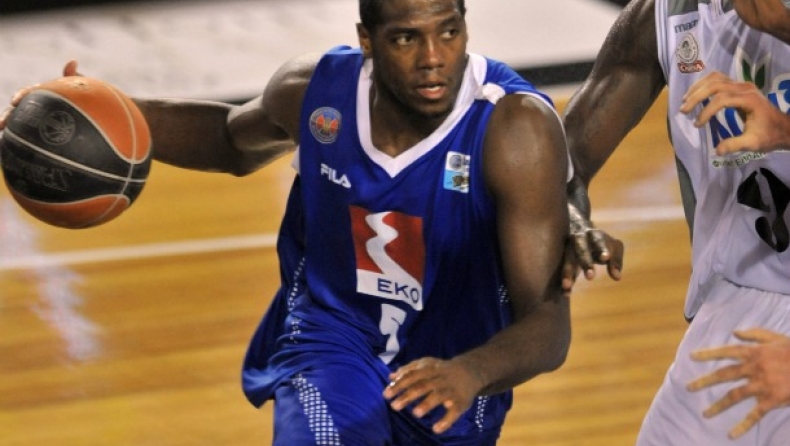 Παρελθόν ο Ρόμπινσον από την Ελευσίνα