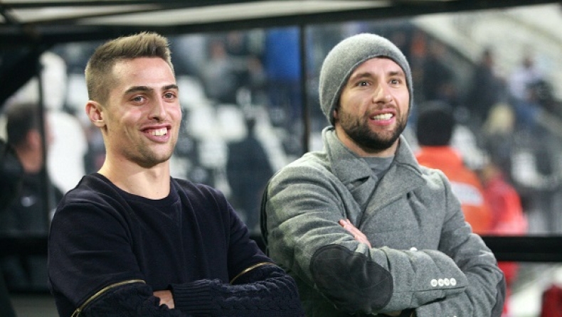 Μακ: «Μόνοι μας και όλοι τους...»