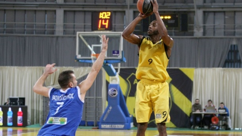 Άρης - Πανελευσινιακός 79-61