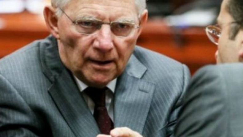 Aντίθετος ο Σόιμπλε για την παράταση του ελληνικού προγράμματος