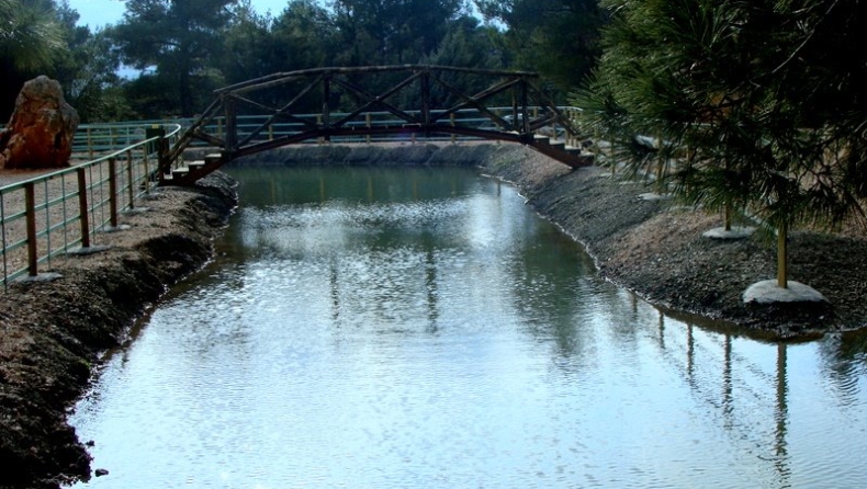 Η λίμνη που βρίσκεται μισή ώρα απ'την Ομόνοια (pics)