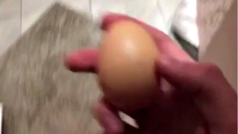 Ο αποκλεισμός έφερε... αυγά! (vid)