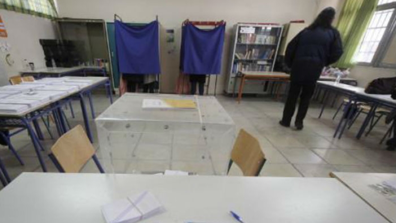 Επιθέσεις σε εκπροσώπους της Χρυσής Αυγής