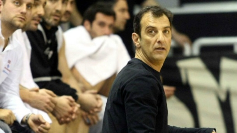 Ο Βλάχος στο... τιμόνι του Εθνικού
