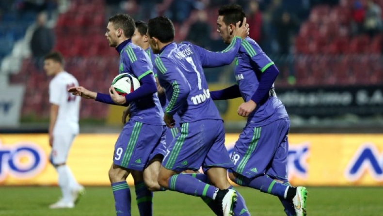 Χωρίς προβλήματα με Καλλονή