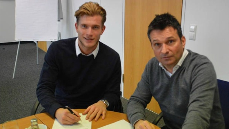 Ανανέωσε ο Κάριους