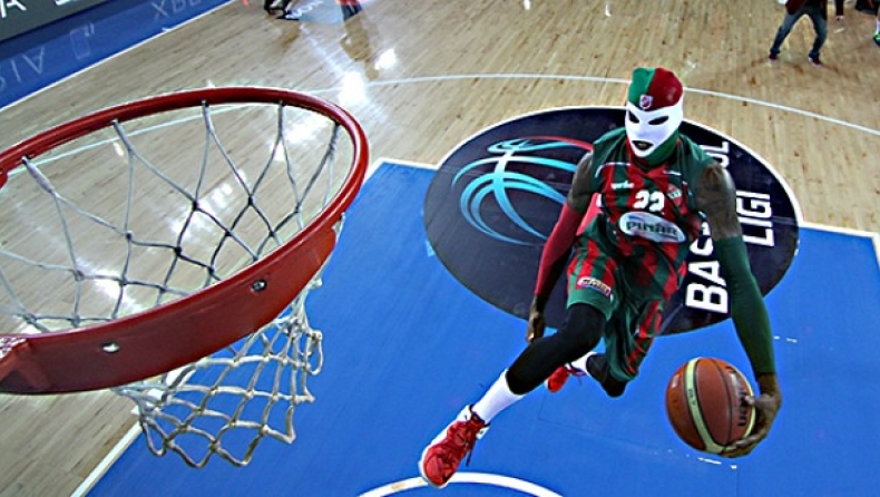 Ιπτάμενος και... νικητής ο Γκέιμπριελ (vids & pics)