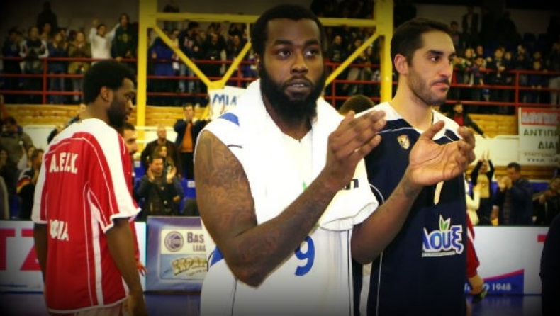 Αποκλεισμός από τη FIBA και… τέλος ο Ντέιβις!