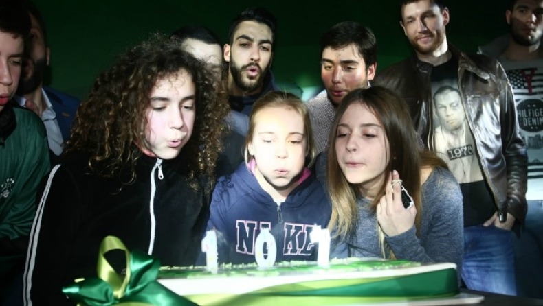 Γιόρτασε ενωμένος τα 107! (pics)
