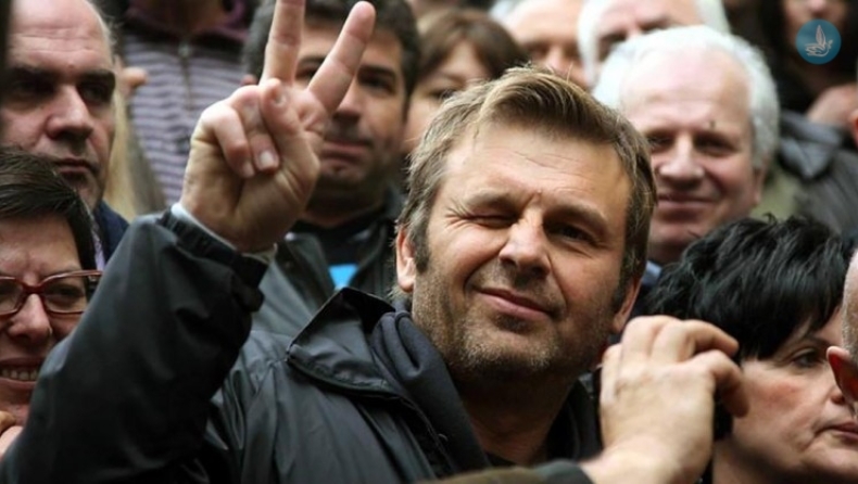 Ο Γκλέτσος τα... χώνει στον Τσίπρα