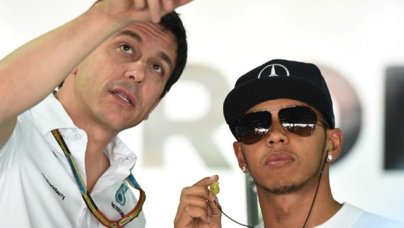 Βολφ: «Τελειώνουμε πριν τη Μελβούρνη με Χάμιλτον»