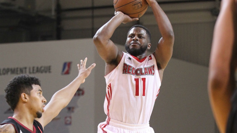 Απίστευτο! Δύο σουτ από το κέντρο στο ίδιο ματς! (vid)