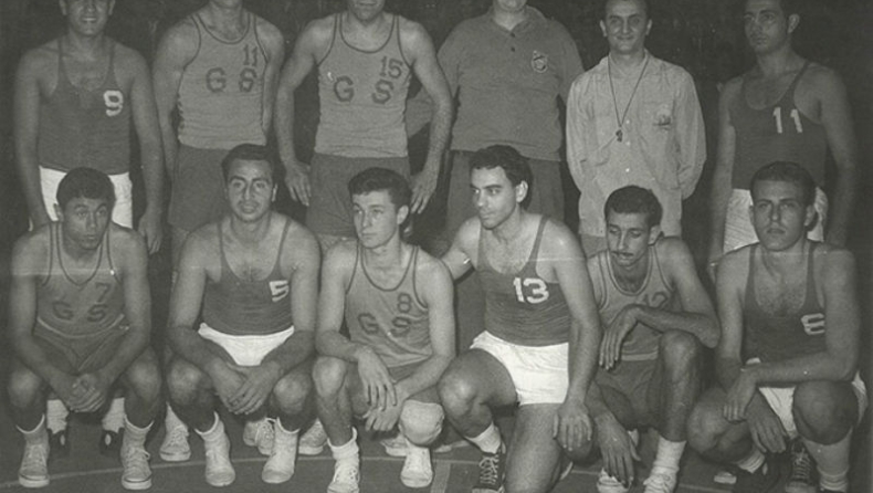 Κόκκινη κλωστή δεμένη!