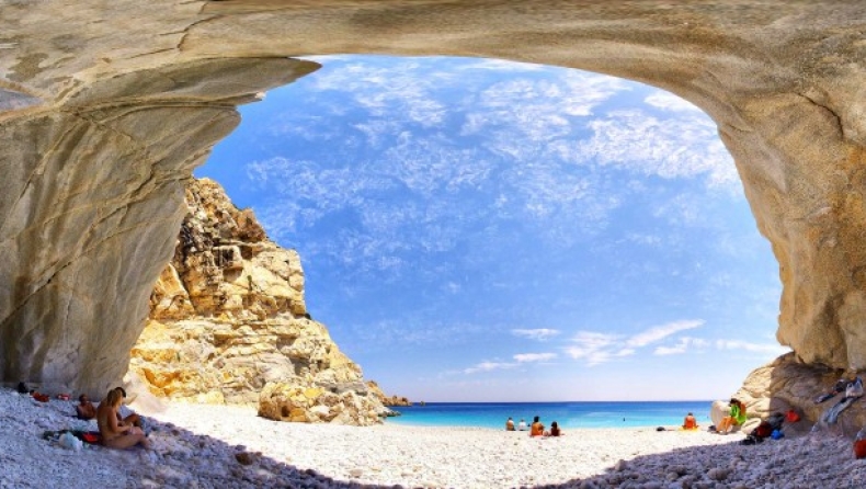 Η Telegraph αναδεικνύει τα 19 καλύτερα νησιά της Ελλάδας! (pics)