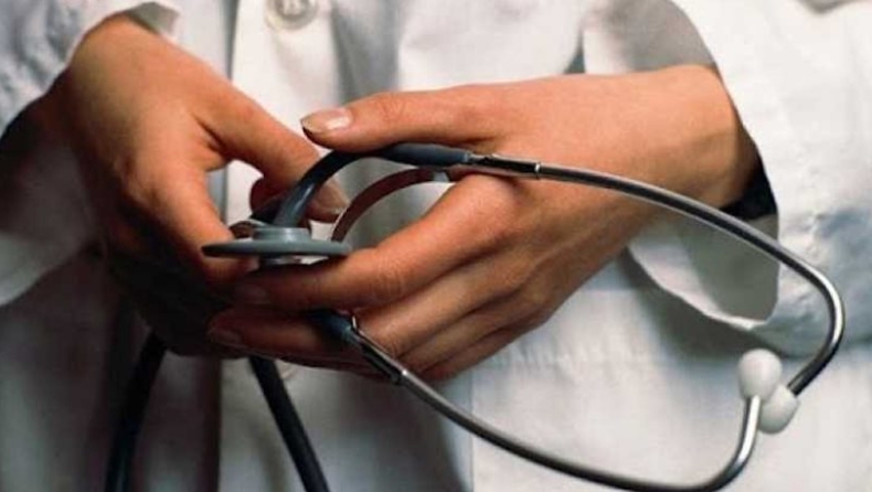 ΕΣΠΑ σε νέους γιατρούς και επαναπρόσληψη 2.500 γιατρών του πρώην ΙΚΑ υποσχέθηκε ο Κουρουμπλής