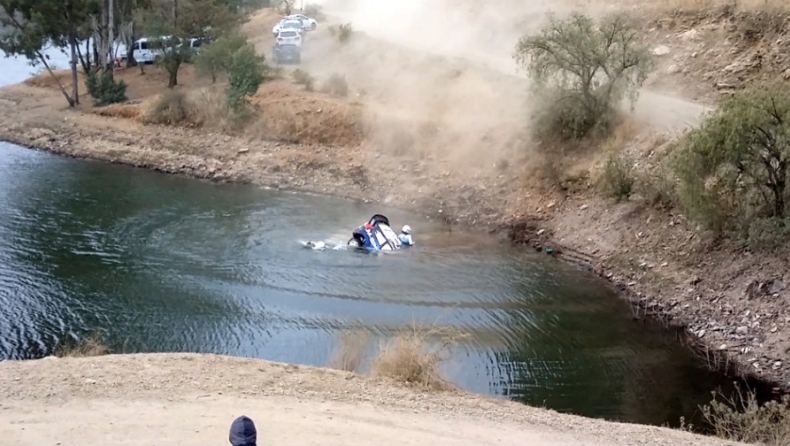 Το Fiesta βυθίστηκε, ο Τανάκ κολύμπησε (video)