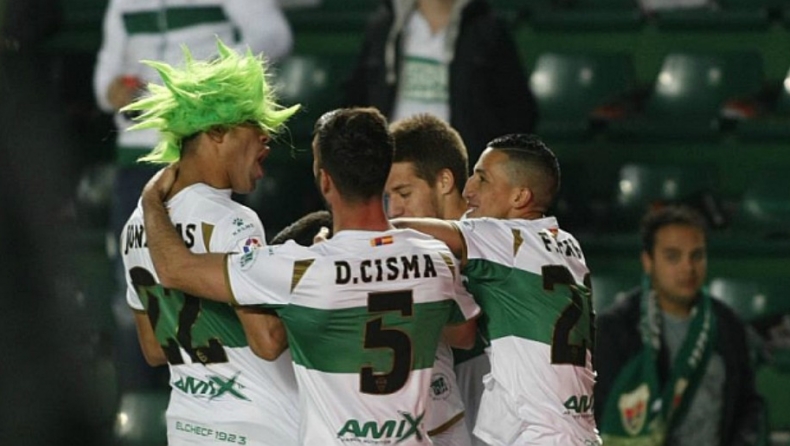 Το «εξάποντο» στην Ελτσε (vid)