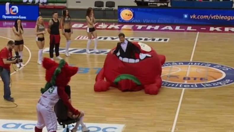 Πρόταση γάμου στην τσιρλίντερ (vid)