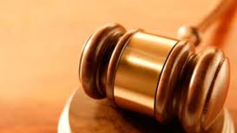 Πρόστιμα σε ΑΕΚ και Μπίσετ