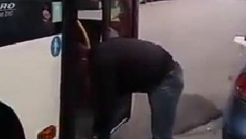 O χαλαρός Σαλονικιός που έκανε το Facebook να παραμιλάει (vid)