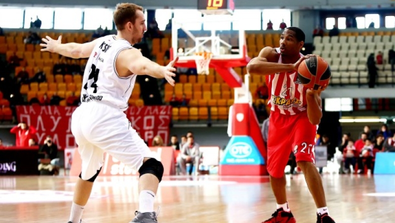 Ολυμπιακός - Νίζνι 77-70 (vid & pics)