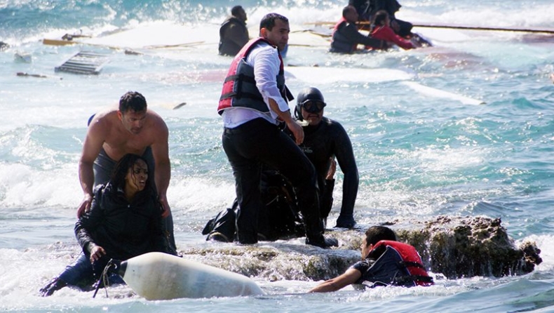 Φώναζαν απελπισμένα «βοήθεια» οι μετανάστες στη Ρόδο (vids&pics)