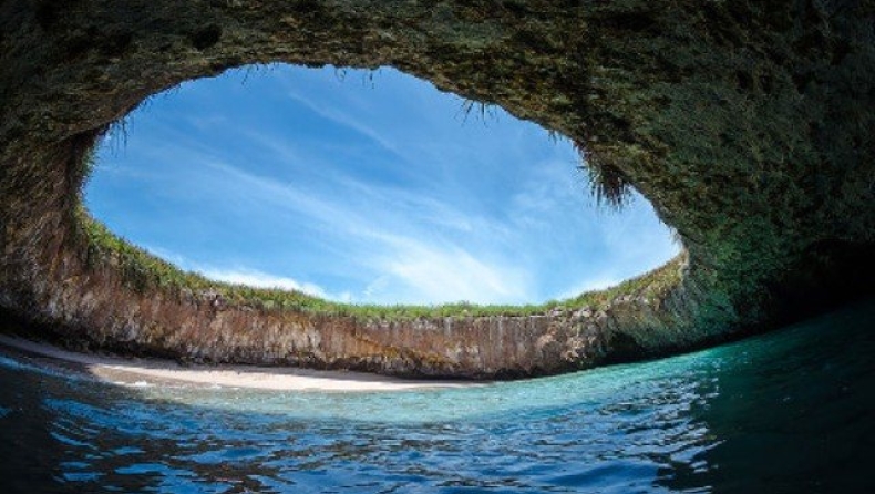 Περίεργες παραλίες που υπάρχουν στον κόσμο