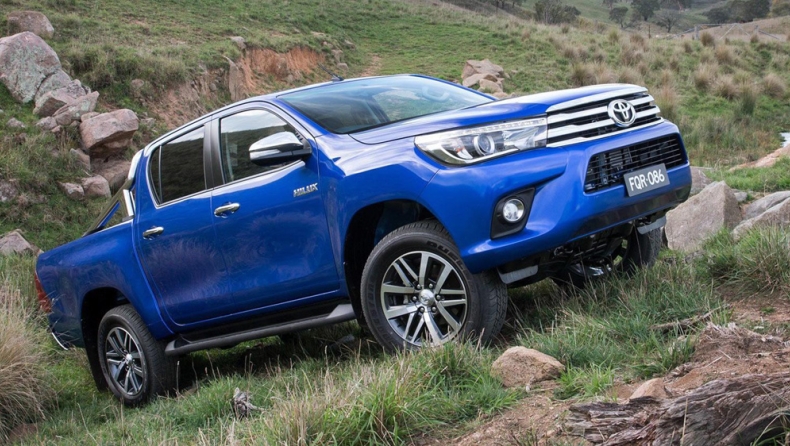 Επίσημη αποκάλυψη Toyota Hilux (pic+video)
