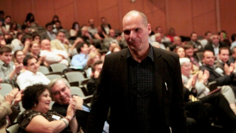 ΝΔ και ΚΚΕ καλούν τον Βαρουφάκη να καταθέσει στην Εξεταστική για τα Μνημόνια