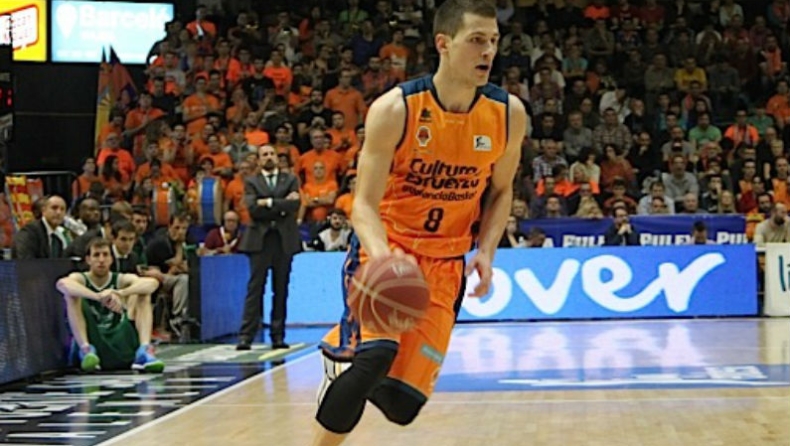 Καρφωματάρα και... trash talking από τον Νέντοβιτς! (vid)