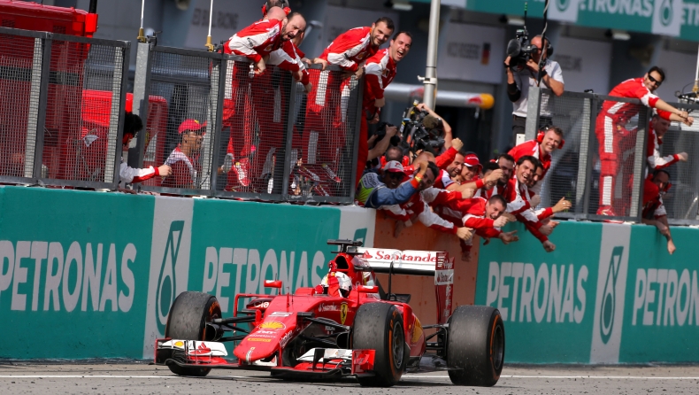 «Παράνομη στα πρώτα Γκραν Πρι η Ferrari»