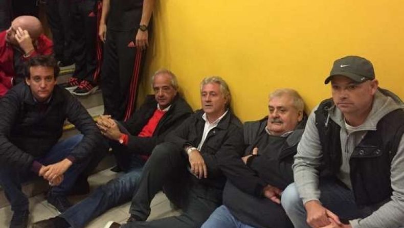 Ντέρμπι από... αποδυτήρια!