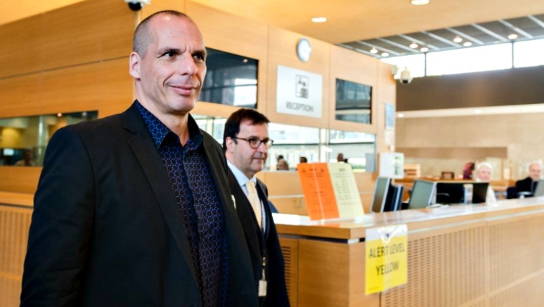 Ο Βαρουφάκης διαψεύδει το Spiegel: Ο Σόιμπλε δεν είπε πως ο χρόνος μας τελειώνει