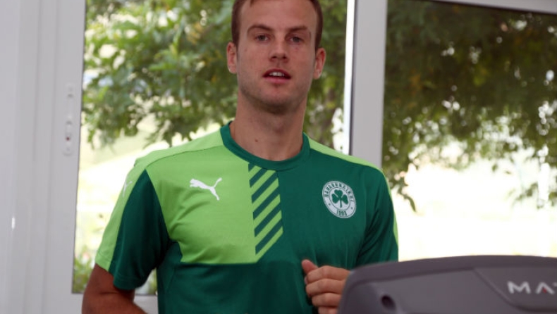 Αποχώρησε ο Στιλ