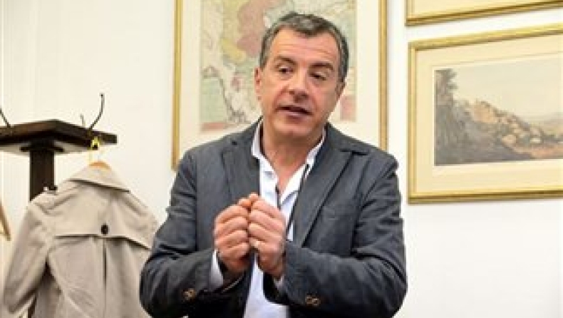 Θεοδωράκης: Ο ΣΥΡΙΖΑ ανήκει στο παλαιό πολιτικό σύστημα