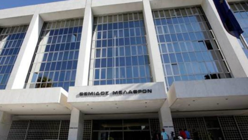 «Βόμβα» από τον Αρειο Πάγο: Ούτε ευρώ στους συμβασιούχους