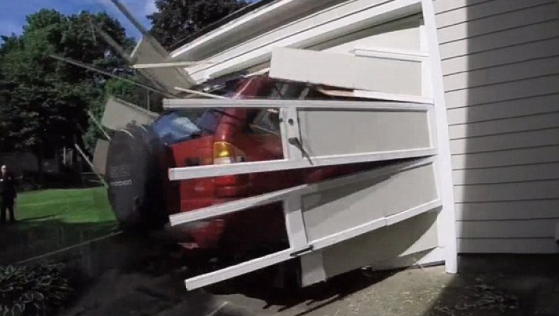 Πώς τα…σπάει ένας 91χρονος (video)