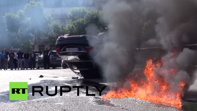 Πόλεμο έφερε η Uber στη Γαλλία (video)